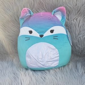 Squishmallows Vickie 🦊 11"